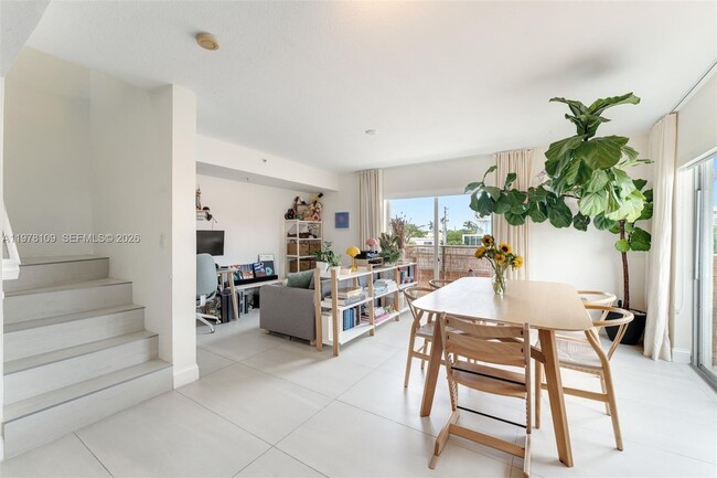 Building Photo - 630 85th St