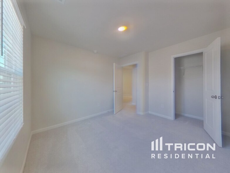 Building Photo - 3093 Whispering Willows Ct