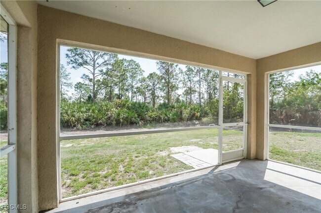 Building Photo - 769 Gaylord Ave S