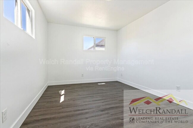 Building Photo - 212 W 4800 S