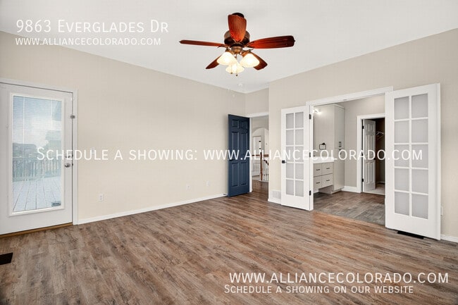 Building Photo - 9863 Everglades Dr