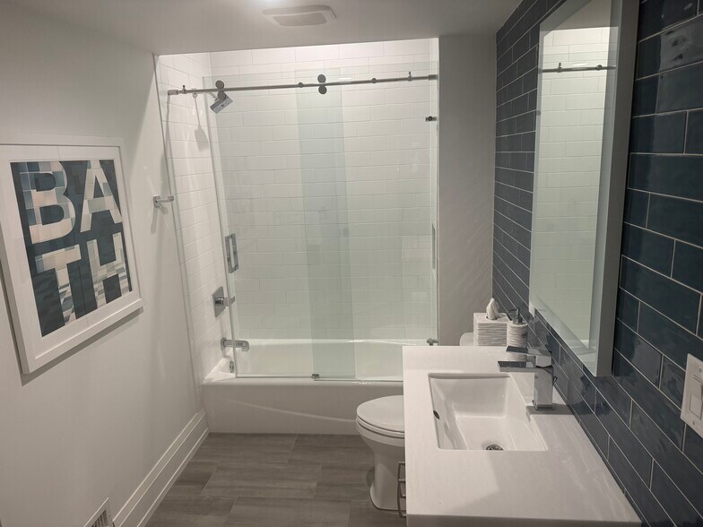 Building Photo - 230 S 3rd St