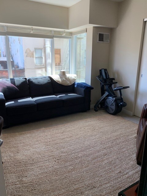 Building Photo - 55 Page St