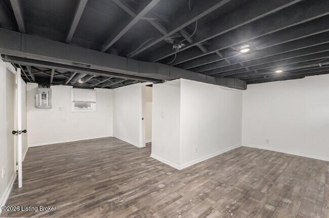 Building Photo - 4806 Peachtree Ave