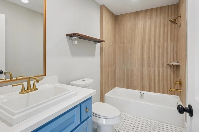 Building Photo - 1410 Elliott St