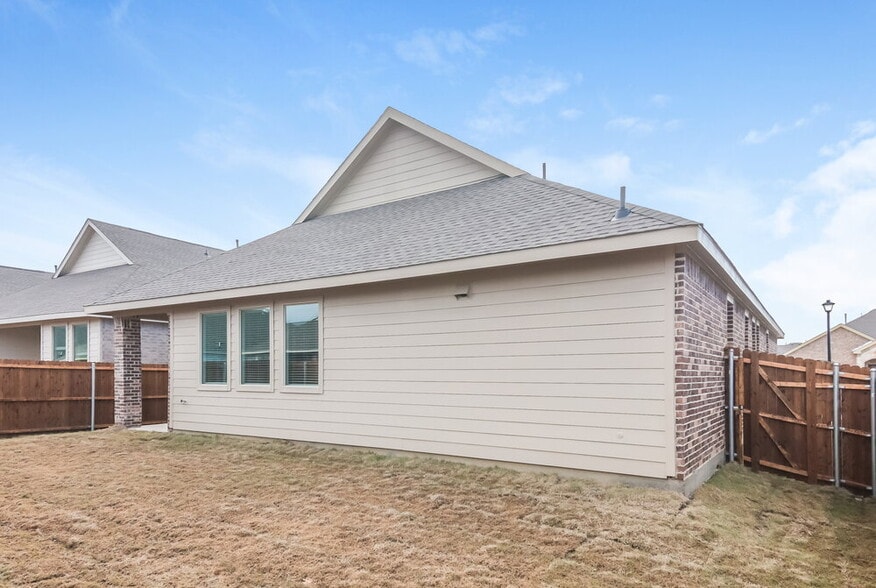 Building Photo - 1110 Daffodil St