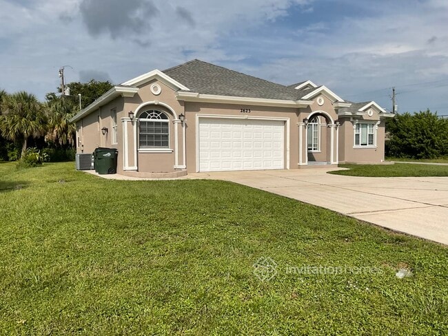 Building Photo - 2623 S Biscayne Dr