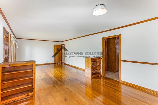 Building Photo - 2610 Carter Ave