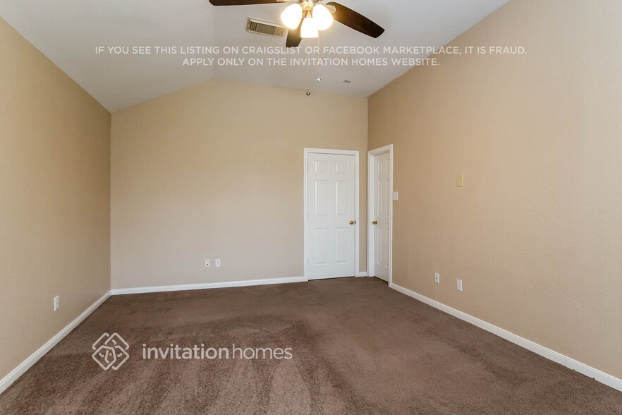Building Photo - 3529 Stonehenge Dr