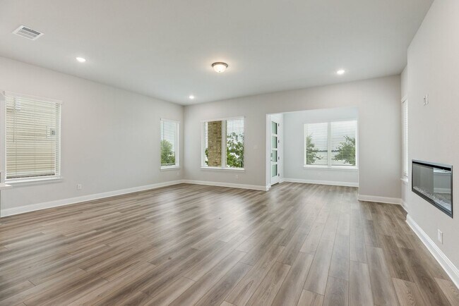 Building Photo - 7013 Sunset Blvd