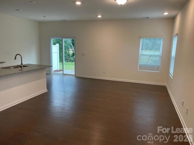 Building Photo - 347 Willowsford Dr