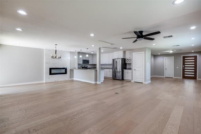 Building Photo - 9630 Lynbrook Dr