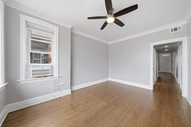 Building Photo - 5032 S Kolin Ave