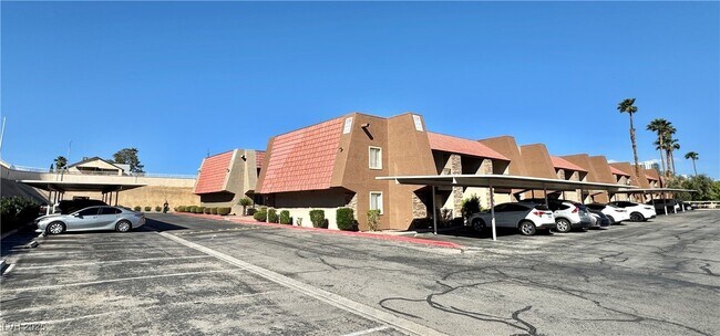 Building Photo - 5422 River Glen Dr