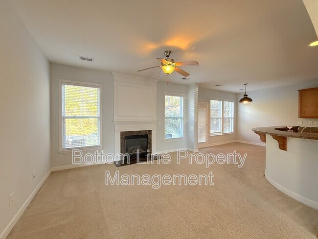 Building Photo - 2420 Early Flight Dr