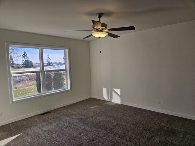 Building Photo - 69 Olympus Dr