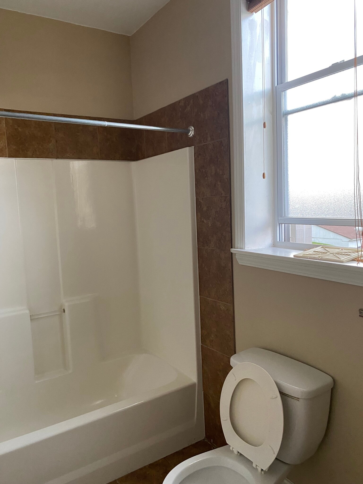 full bath on first floor - 7131 Penn Ave