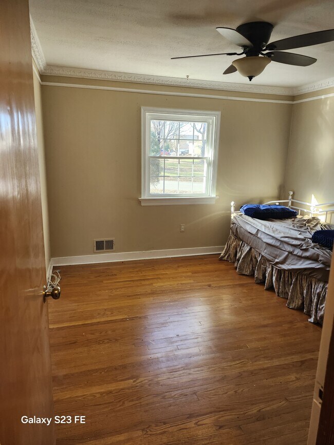 Building Photo - 8109 Concho Rd