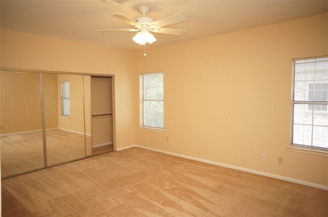 Building Photo - 8083 El Mundo St