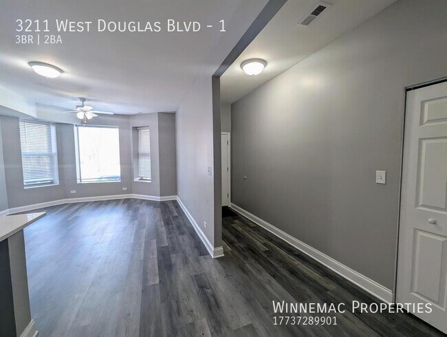 Building Photo - 3211 W Douglas Blvd