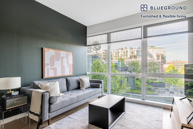 Building Photo - 3 Tingey Sq SE