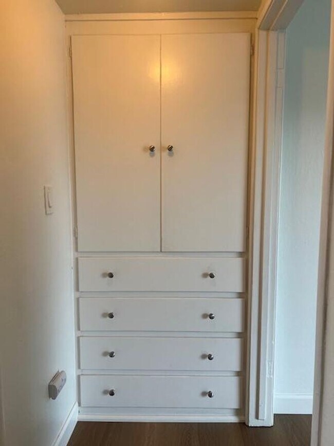 Building Photo - 5201-5203 11th Avenue