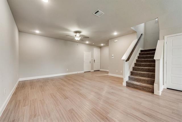 Building Photo - 4929-4931 Sanger Cir Dr