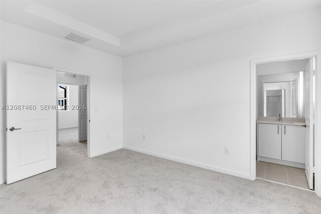 Building Photo - 1081 SE 3rd Terrace