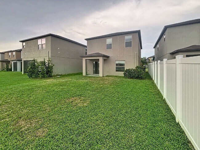Building Photo - 7012 Samuel Ivy Dr