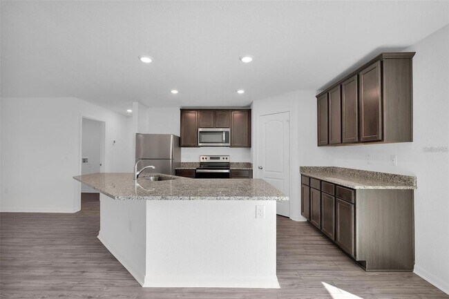 Building Photo - 192 Athabasca Dr