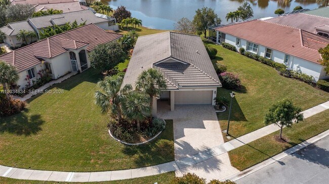 Building Photo - 2675 Clipper Cir