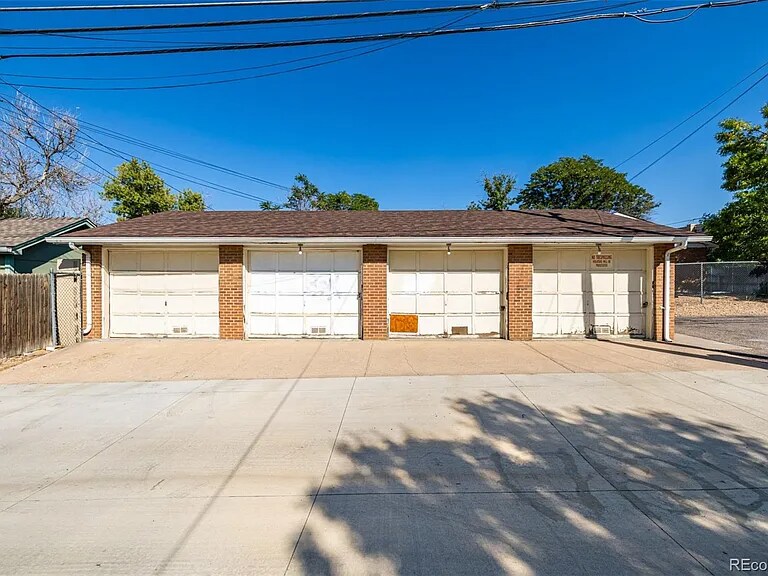 Building Photo - 1601 Nome St