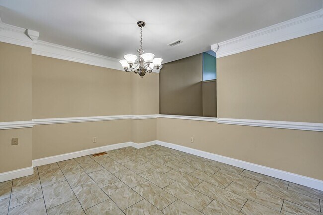 Building Photo - 216 Keats Ct