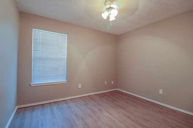 Building Photo - 2415 87th St