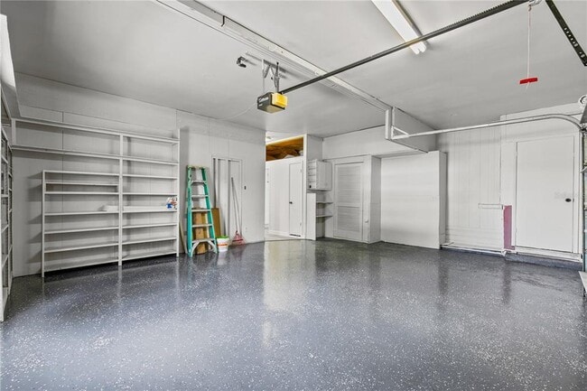 Building Photo - 1803 E Orange Ave