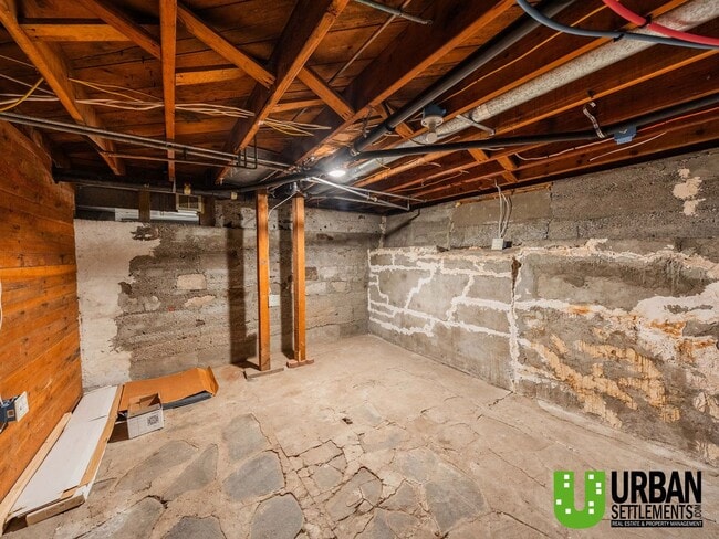 Building Photo - You will love this farmhouse on acreage