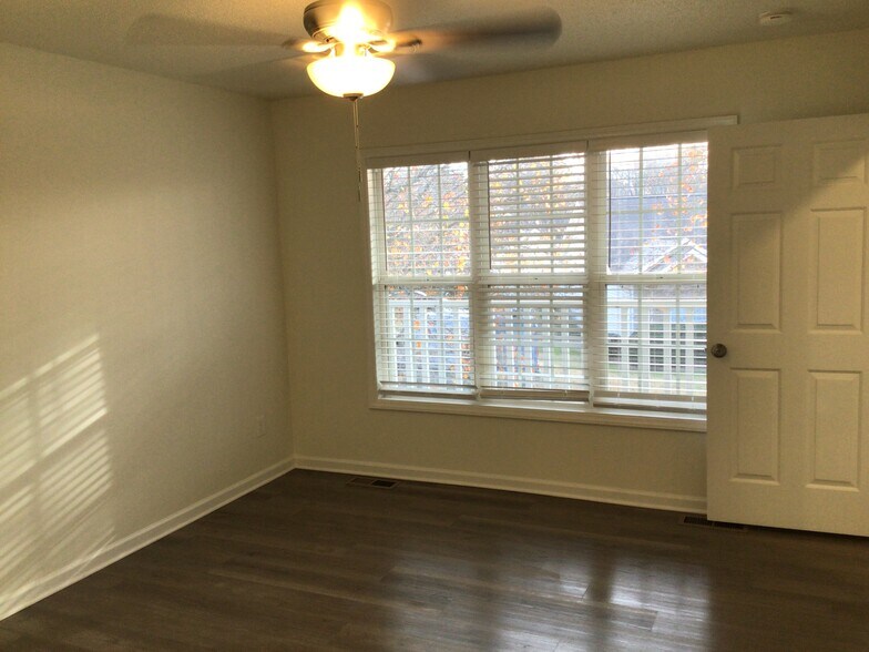 Building Photo - 141 Cameron Way Cir