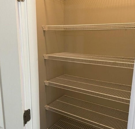 Building Photo - 1043 Jade Ln