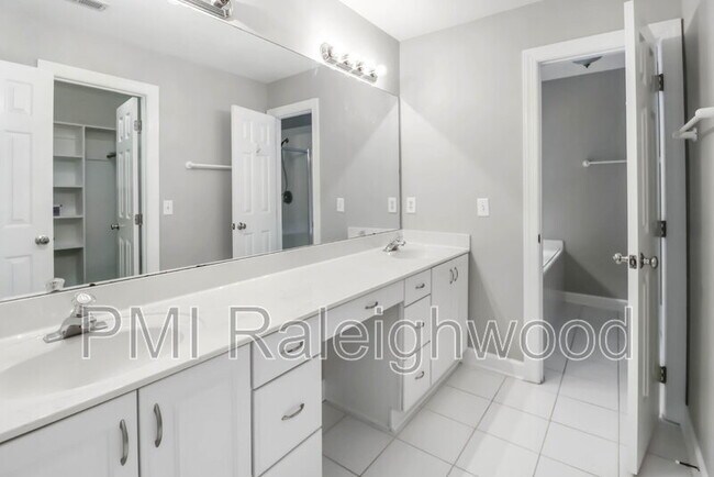 Building Photo - 301 Perry Creek Dr