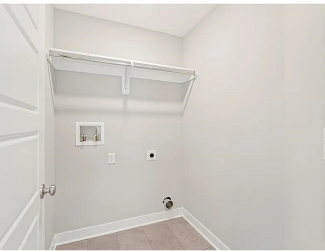 Building Photo - 3545 Corbin Dr