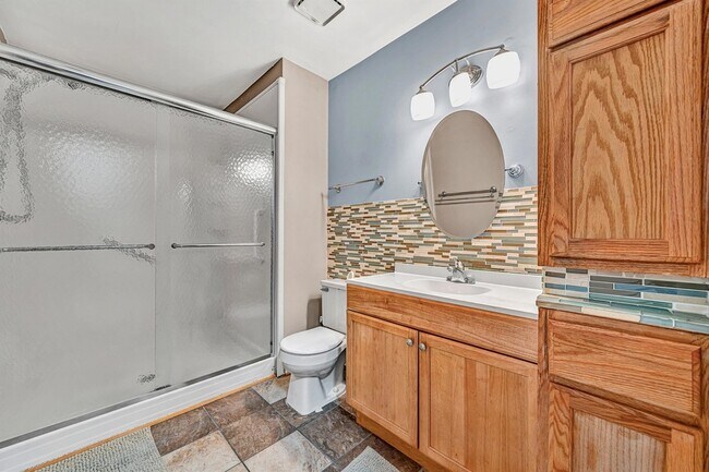 Building Photo - 3372 Forest Ct