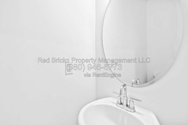 Building Photo - 5017 Sovereignty Ct