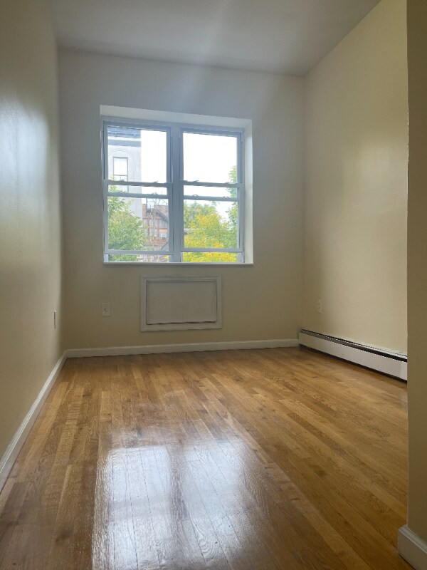Building Photo - 130 Woodbine St