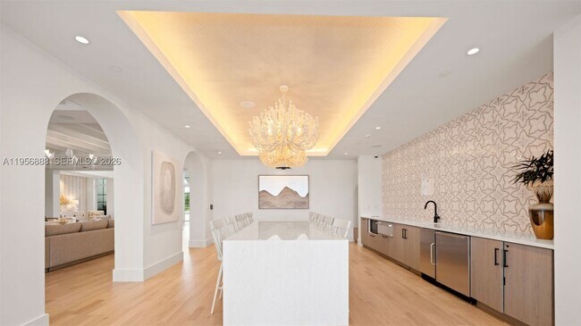 Building Photo - 4350 Peregrine C1