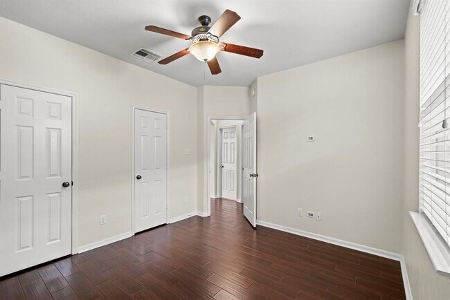 Building Photo - 16710 Jelly Park Stone Dr