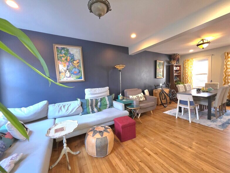 Building Photo - 5 Gore Street Pl