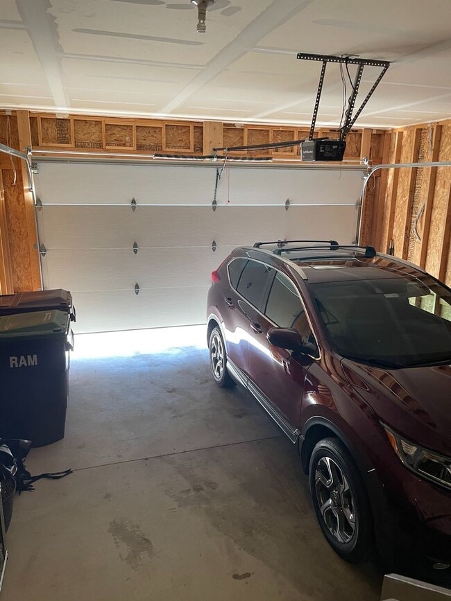 Building Photo - Beautiful 4 Bed 3 Bath House in Northeast Fort Collins!