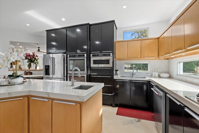 Building Photo - 30400 Highland Blvd