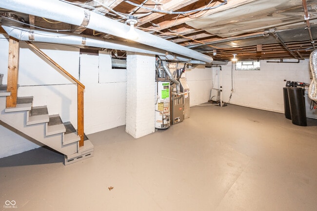 Building Photo - 2360 Durham Dr