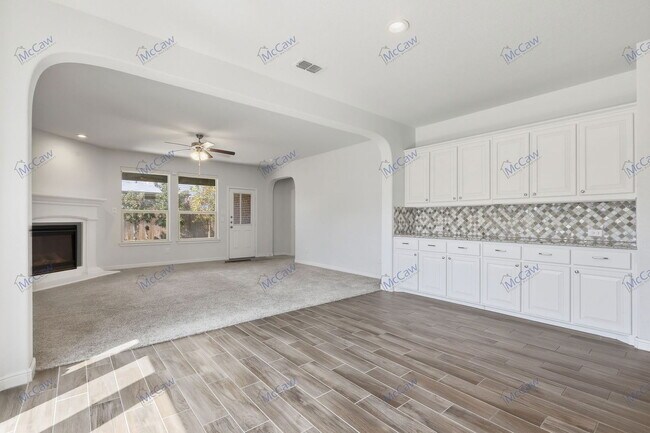 Building Photo - 1100 Scotney Ln